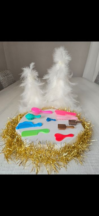 Brosses cheveux poupée 