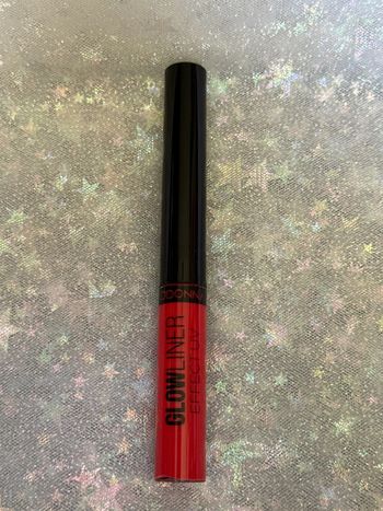 Eye-liner rouge néon