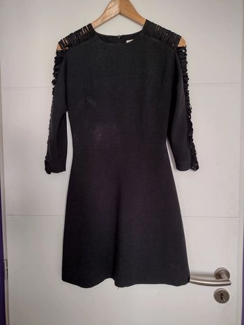Très jolie robe noire