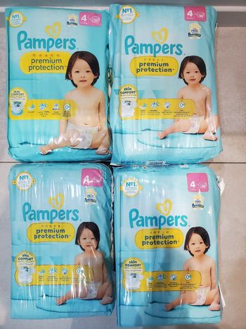 Lot de 4 paquets de couches pampers premium protection taille 4
