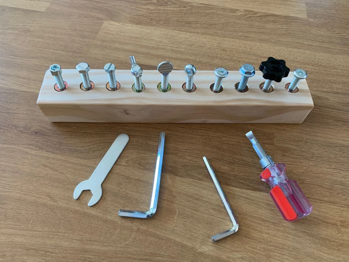 Jeu de vissage Montessori - photo numéro 2