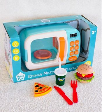 Micro-ondes jouet avec son et lumière dès 3 ans House Fun
