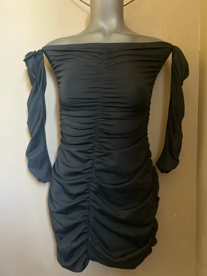Robe noir