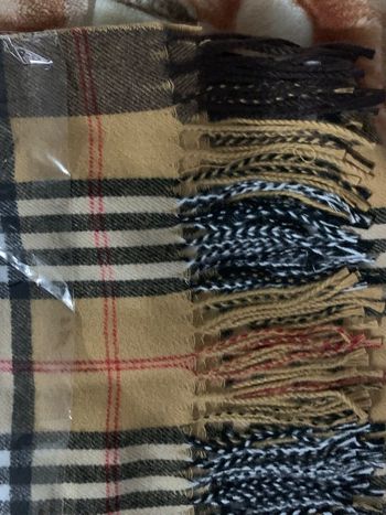 Grande écharpe neuve