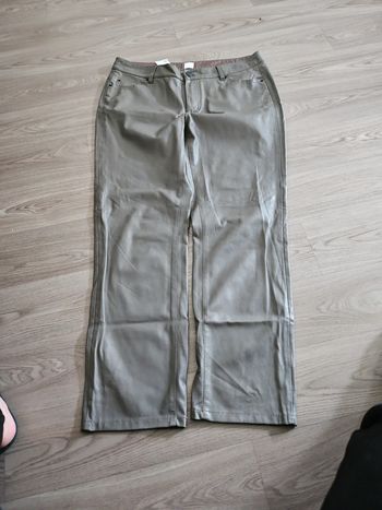 Pantalon en simili cuir