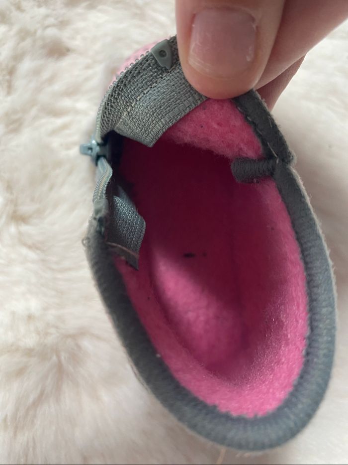 Chaussons Tooti rose à pois - Taille 19 - TBE 💗 - photo numéro 6