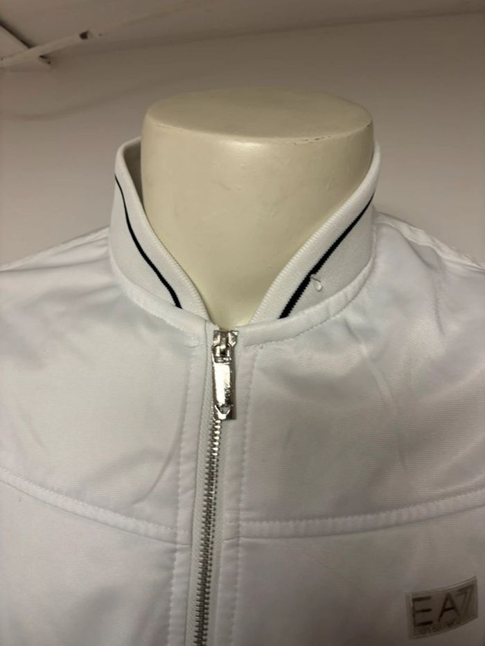Veste Emporio Armani blanche - Taille M - Logo holographique - Excellent état - photo numéro 4