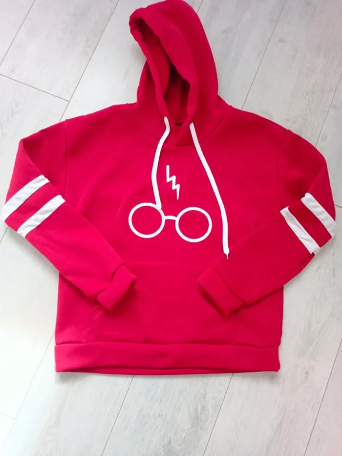 Sweat à capuche M neuf