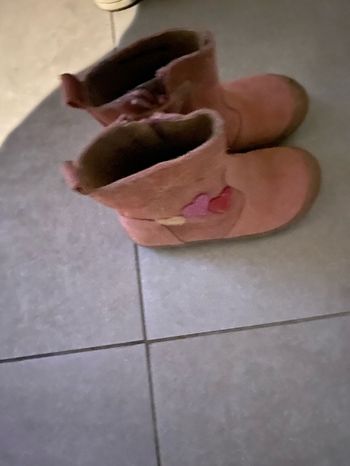 Chaussure fille taille 22