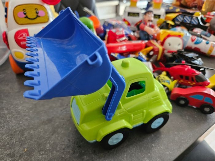 Lot jouets - photo numéro 2
