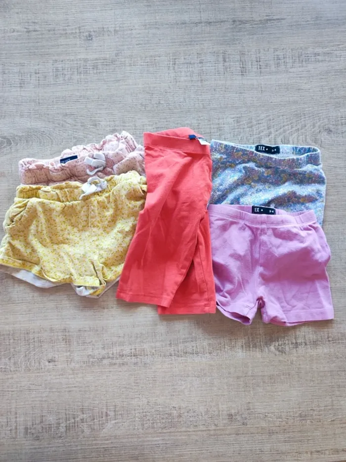 4 shorts et un pantacourt