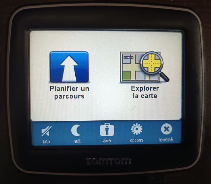 GPS TomTom Modèle 1EX00 fourni avec une sacoche - photo numéro 7