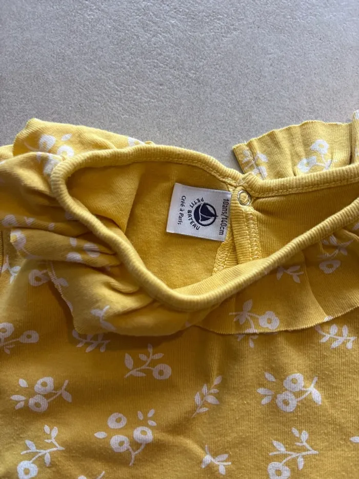 T-shirt Petit Bateau 10 ans - photo numéro 2