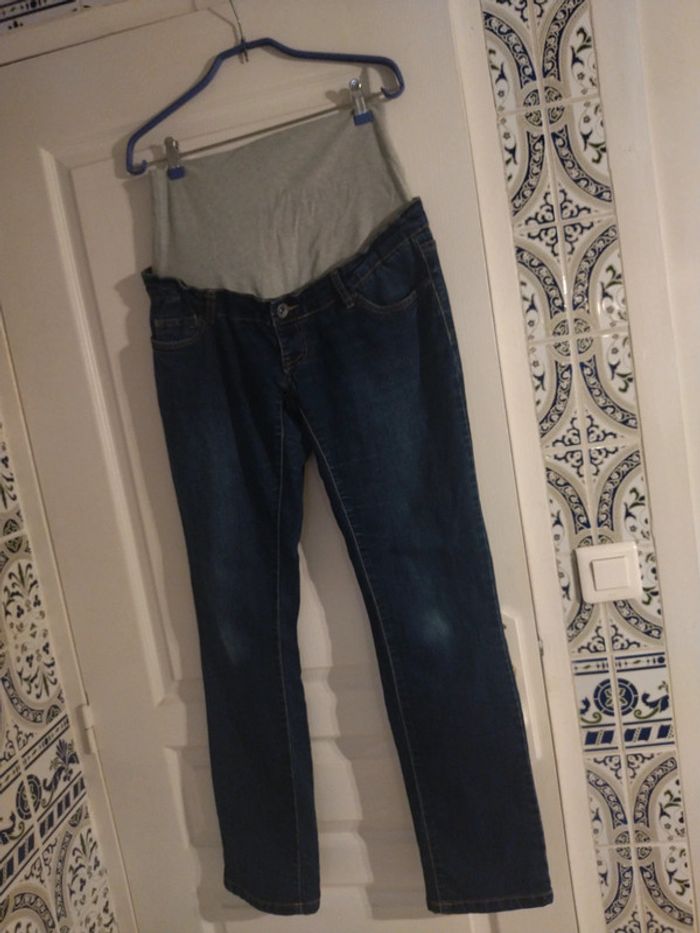 Jean 👖 de grossesse bleu foncé. Taille 40