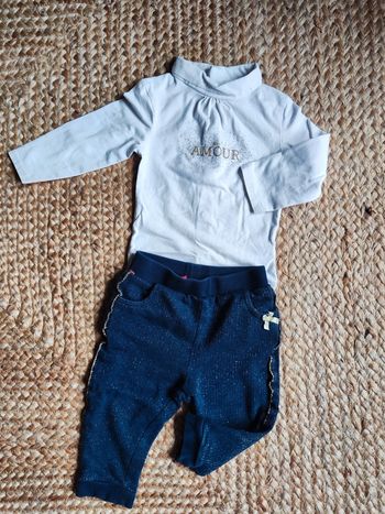 Ensemble bas jogging et sous pull 12 mois