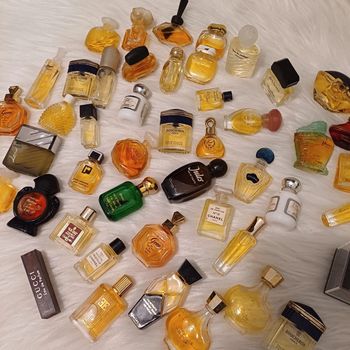 47 Parfum miniatures différents marques