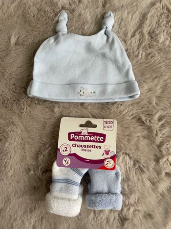 Chaussettes 6-12 mois + bonnet