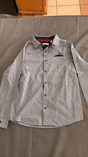 Très belle chemise manches longues 10 ans bleu/gris/blanc Okaidi