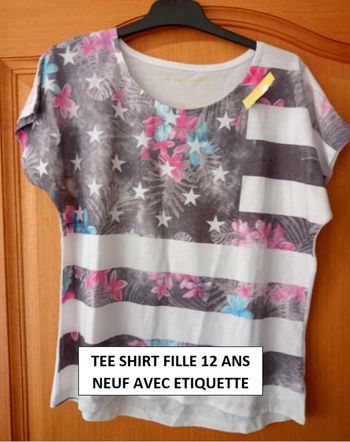 Tee shirt fille 12 ans neuf avec étiquette