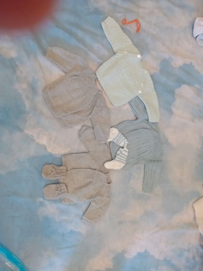 Lot laine brassière chaussons