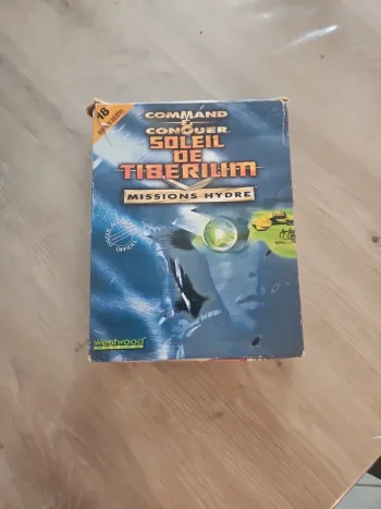 command conquer soleil de tiberium  big box pc
