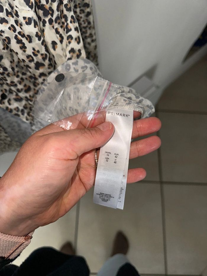 Chemisier Léopard primark 42 - photo numéro 3