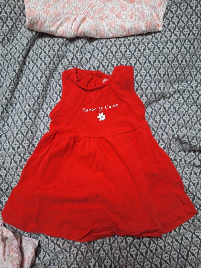 Lot 4 robes manche courtes 6mois - photo numéro 2