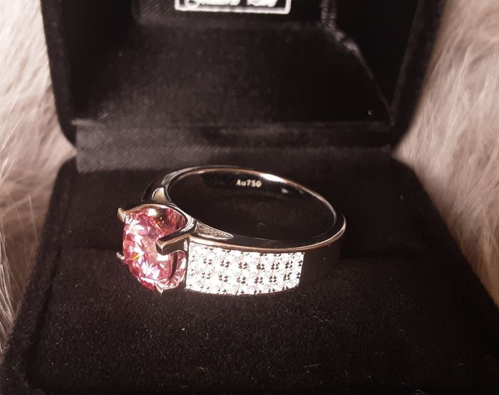 Bague mariage fiançailles anniversaire gravée Au750 Moissanite 9mm 3carats cadeau pour elle - photo numéro 5