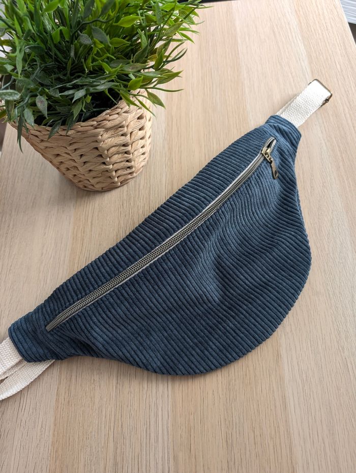 Sac banane femme en velours cotelé bleu canard - photo numéro 3