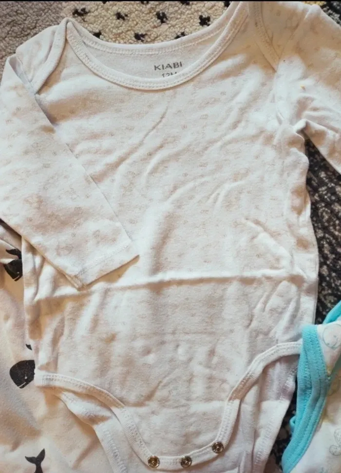 Lot body pantalon 12 mois - photo numéro 4