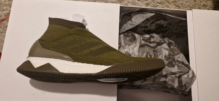 Adidas predator kaki