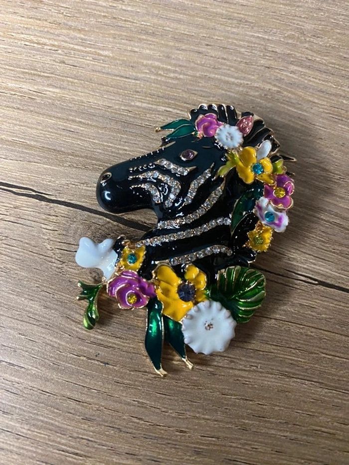 Broche zèbre tendances - photo numéro 3