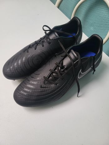 Chaussure de foot nike neuf