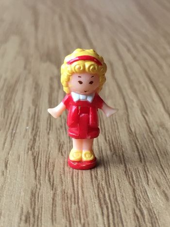 Polly Pocket figurine