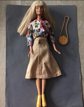 Vintage 1999 barbie mattel indonesia