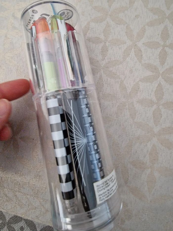 Lot de stylos - photo numéro 3