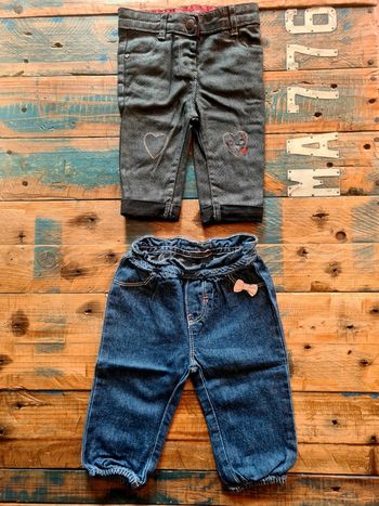 Lot de 2 jeans pour bebe fille