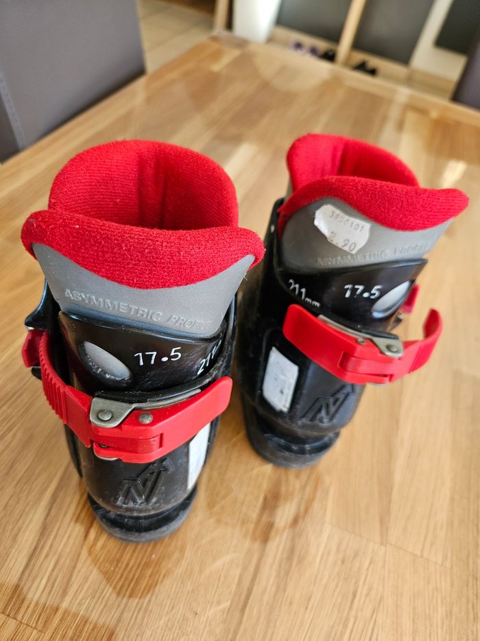 Chaussures de ski enfant pointure 27 - photo numéro 2