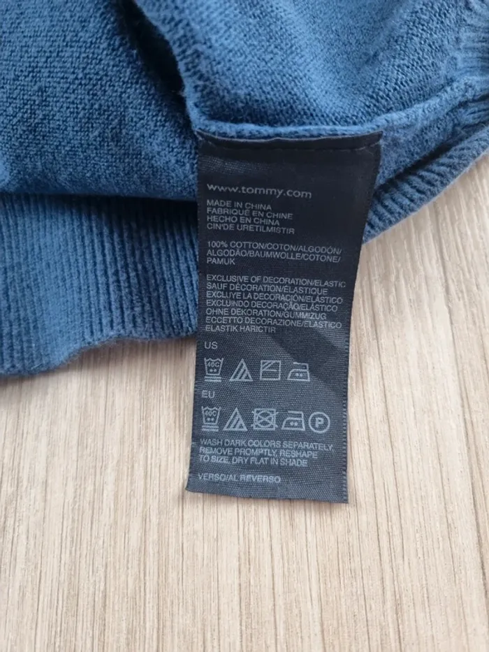 Pull a col V Tommy Hilfiger bleue Homme Taille L - photo numéro 2