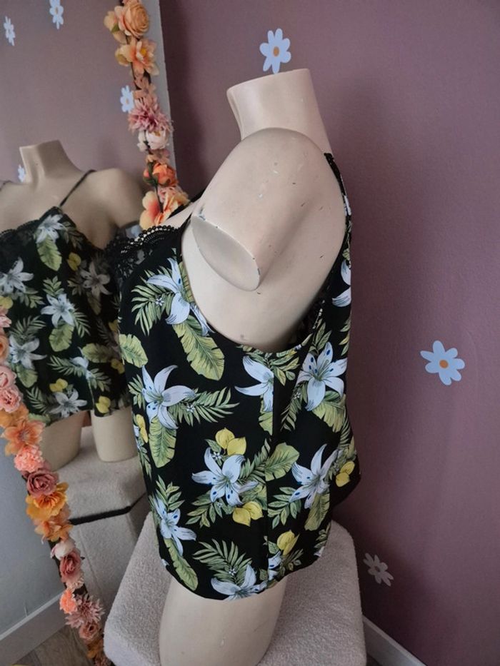 Débardeur fleuri Taille L - photo numéro 3