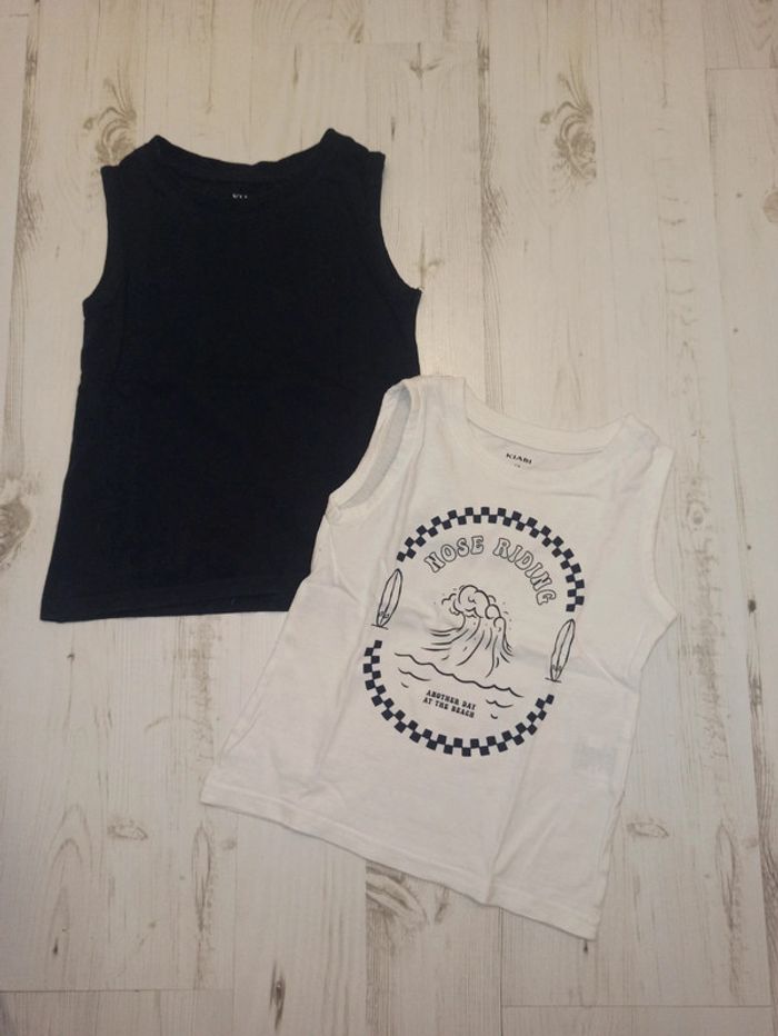Lot 2 maillots de corps - Marcel / taille 4ans / tbe