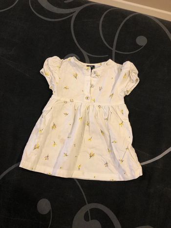 Robe blanche fleurie