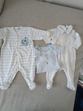 Lot 2 pyjamas 3 mois Petit Bateau