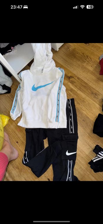 Ensemble Nike