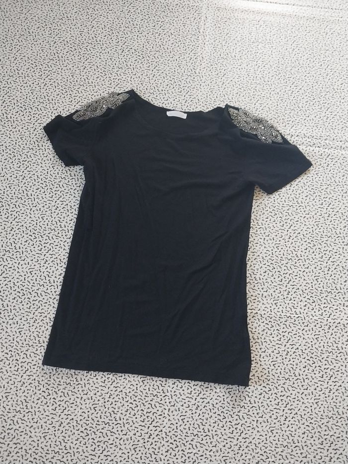 t-shirt noir cache cache perlé épaules – taille 36/38 - photo numéro 4