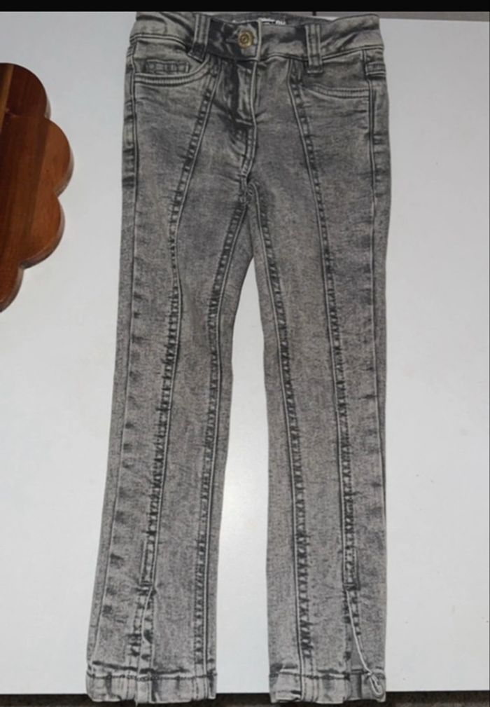 Pantalon fille tape à l’œil