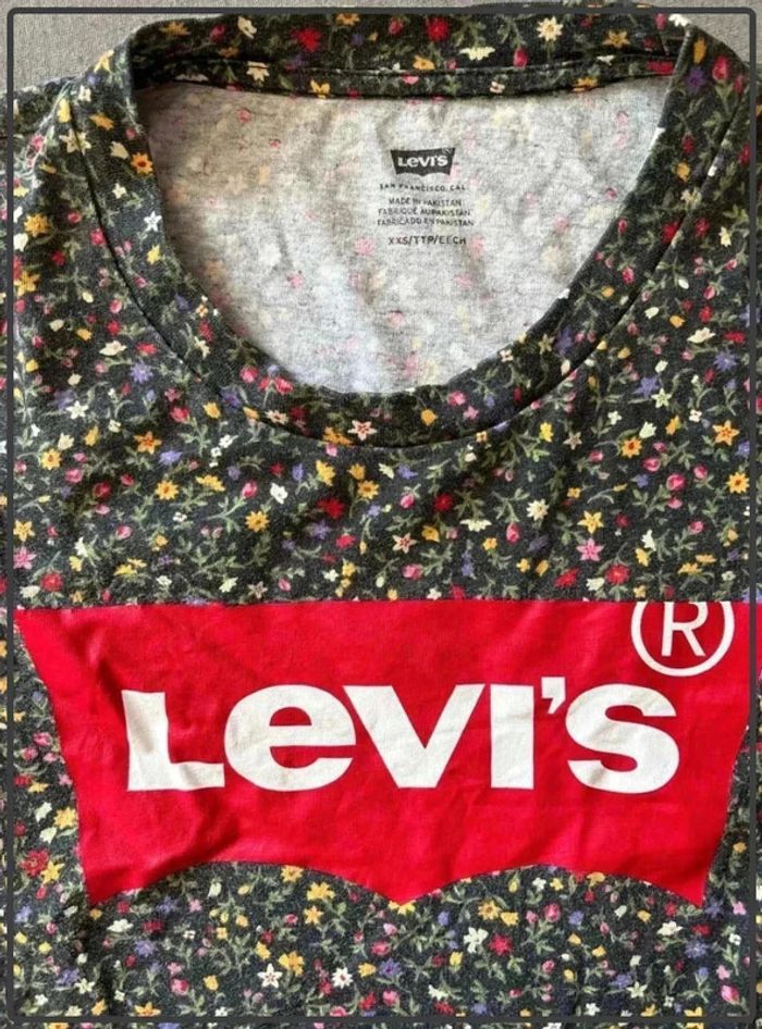 T  shirt  levi's  taille  (12ans) - photo numéro 4