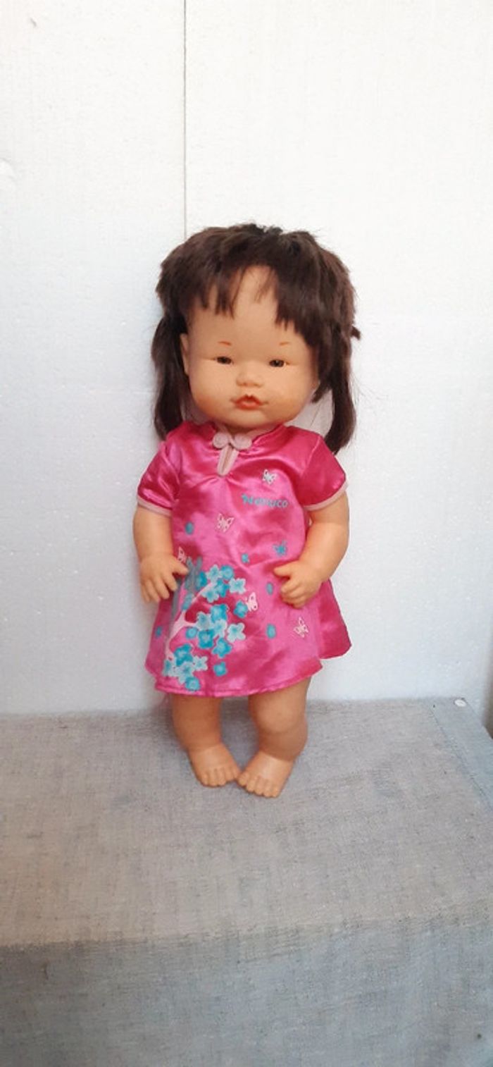 Poupée 40cm