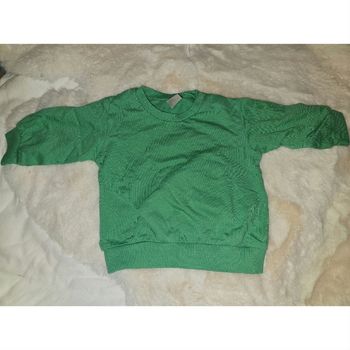 Pull vert bébé