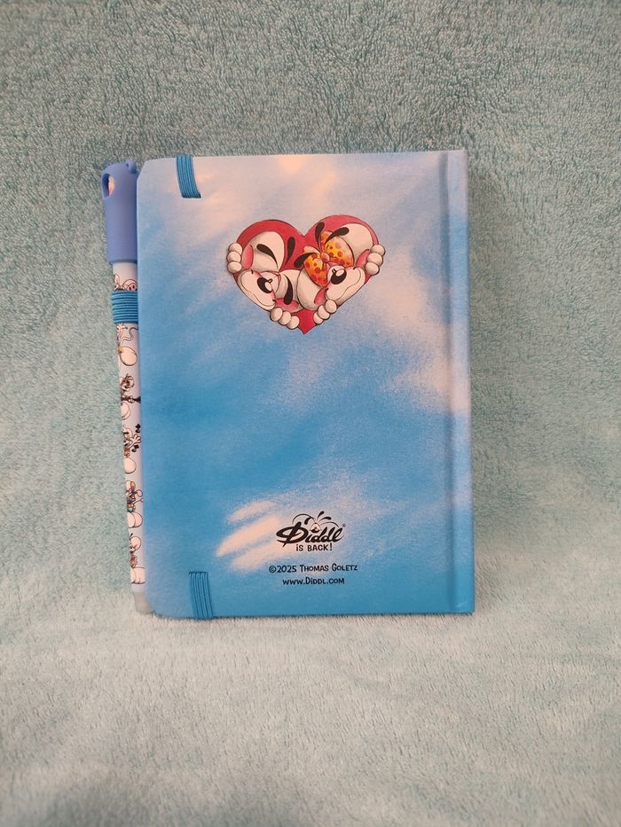 Carnet A6 + Stylo twist effaçable bleu 🐭 Diddl is back - photo numéro 2